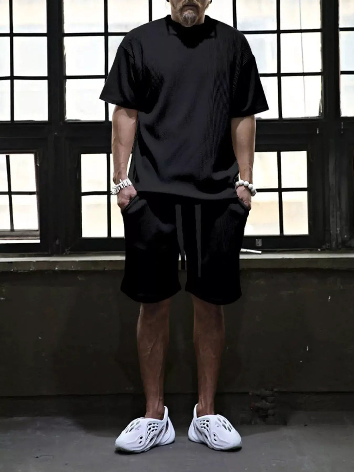 Men's Short Sleeve Top and Shorts Set with Drawstring Pockets in black
