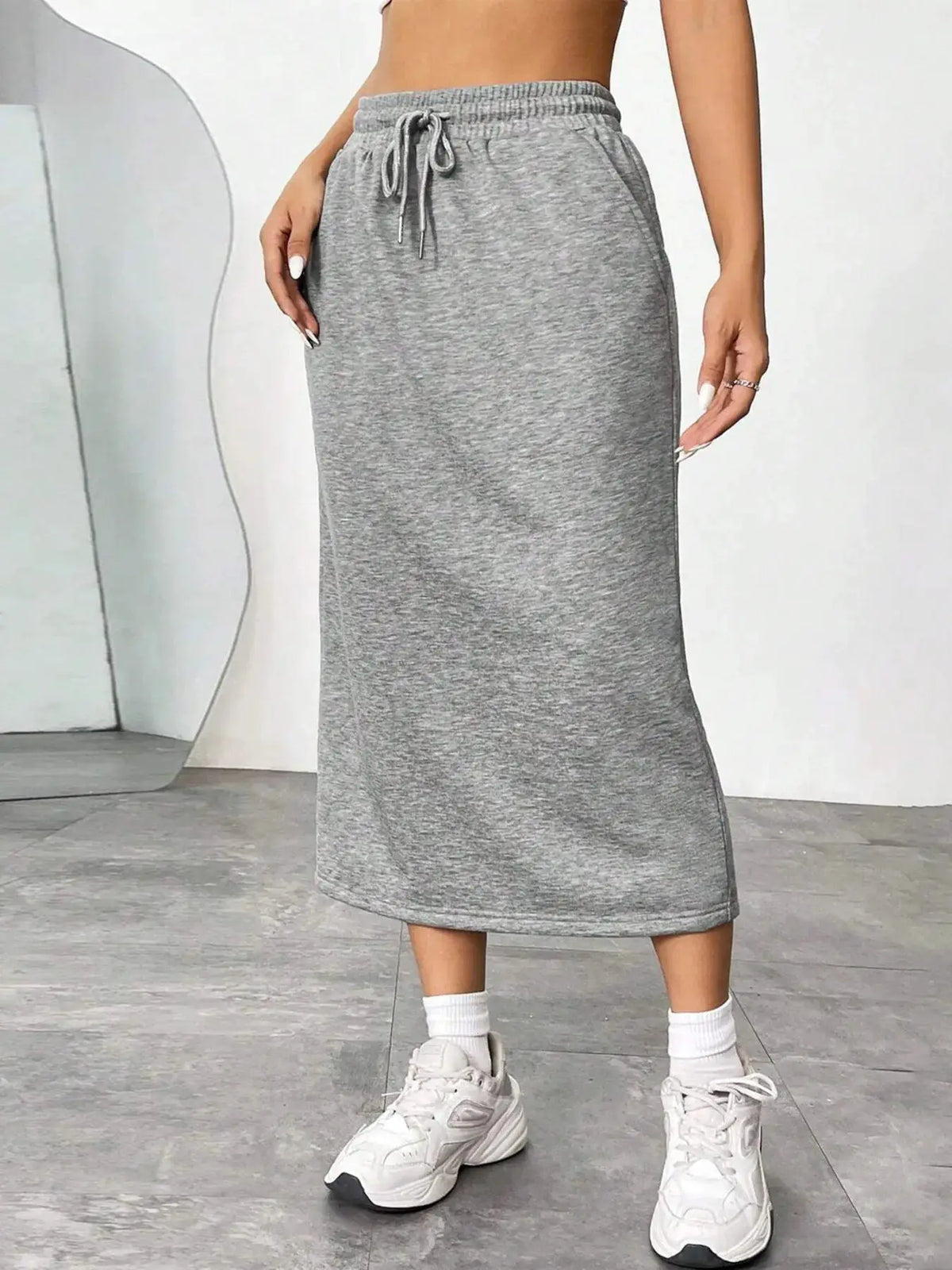Slit drawstring midi skirt in gray knit with elastic waist