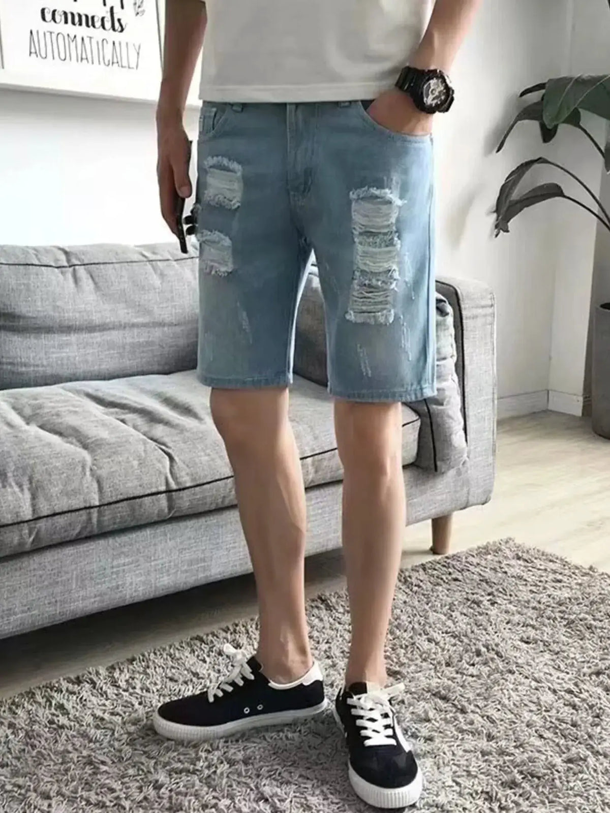 Mens distressed wash vintage denim shorts, relaxed fit, light blue, Trendsi