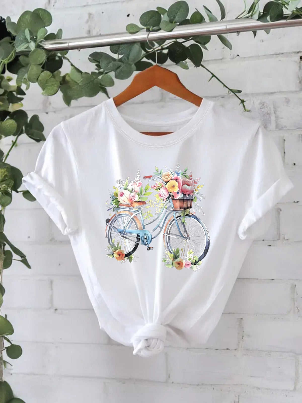 Pattern printed T-shirt
