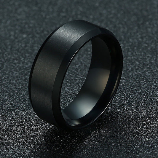 Bague biseautée large et dominante