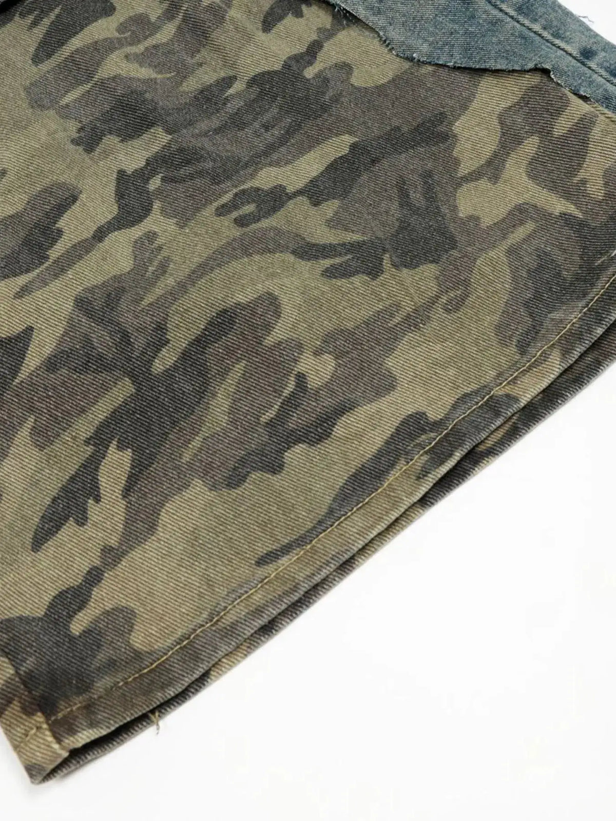 Men's distressed camo patchwork denim shorts, relaxed fit, Trendsi