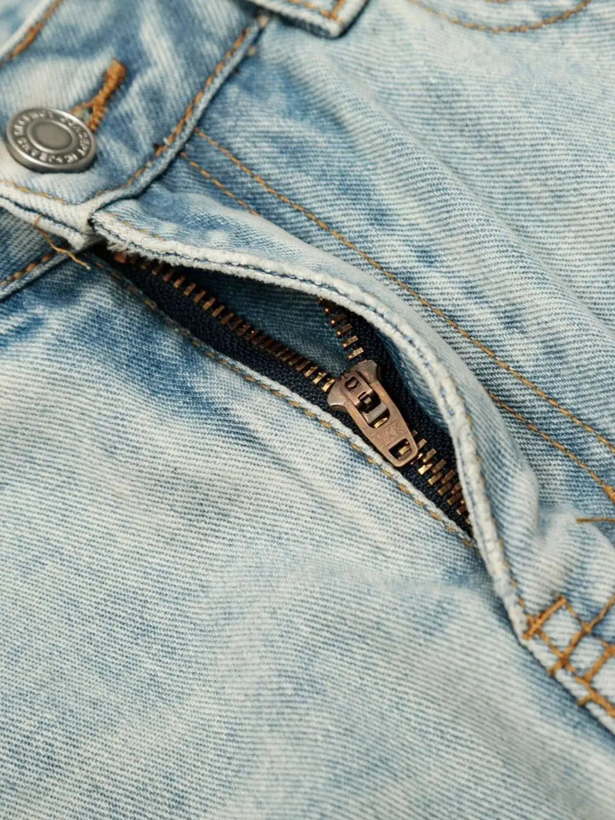 Mens wide-leg denim shorts; light blue wash, soft cotton, zipper with metal pull, relaxed fit, Trendsi