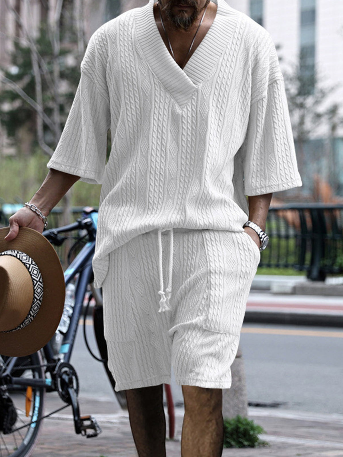 Men's plus-size casual knit v-neck short-sleeve top and shorts set in white