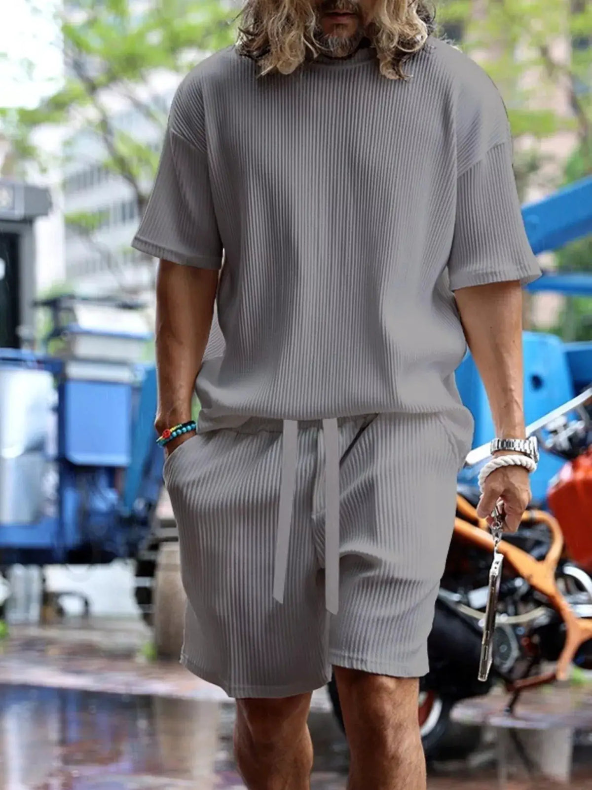 Men's gray ribbed knit short-sleeve top and shorts set with drawstring pockets