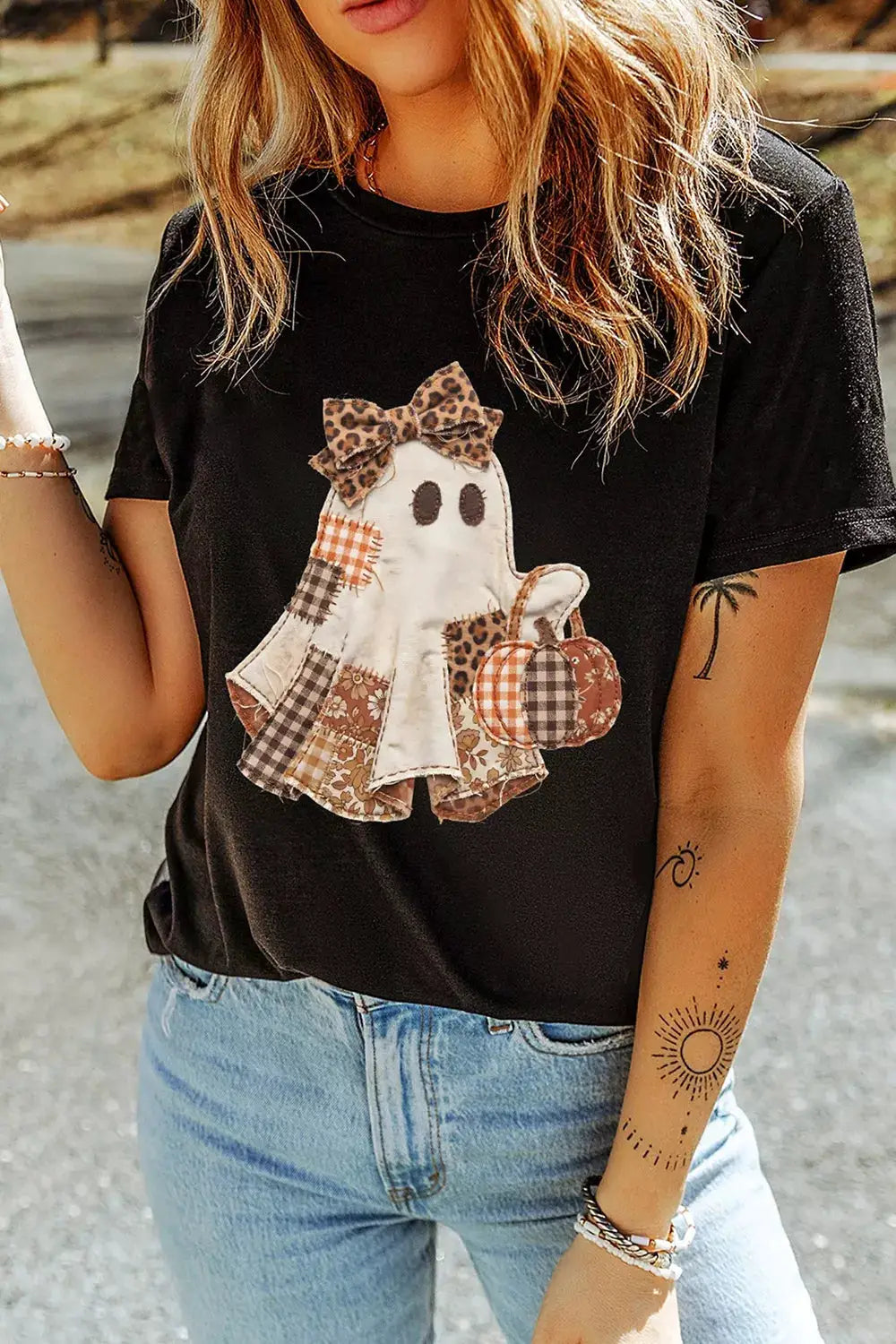 Full Size Halloween Ghost Applique Short Sleeve T-Shirt in black with a patchwork ghost and leopard bow.