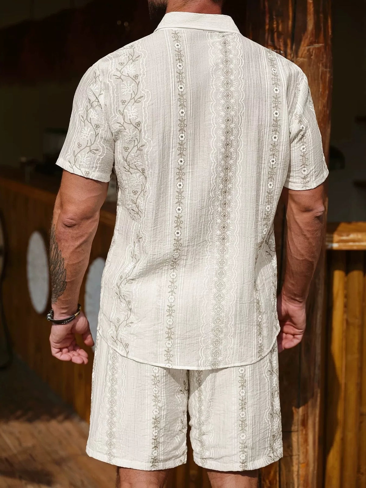 Men's flower-embroidered short-sleeve shirt and shorts set in light beige, 2-piece.