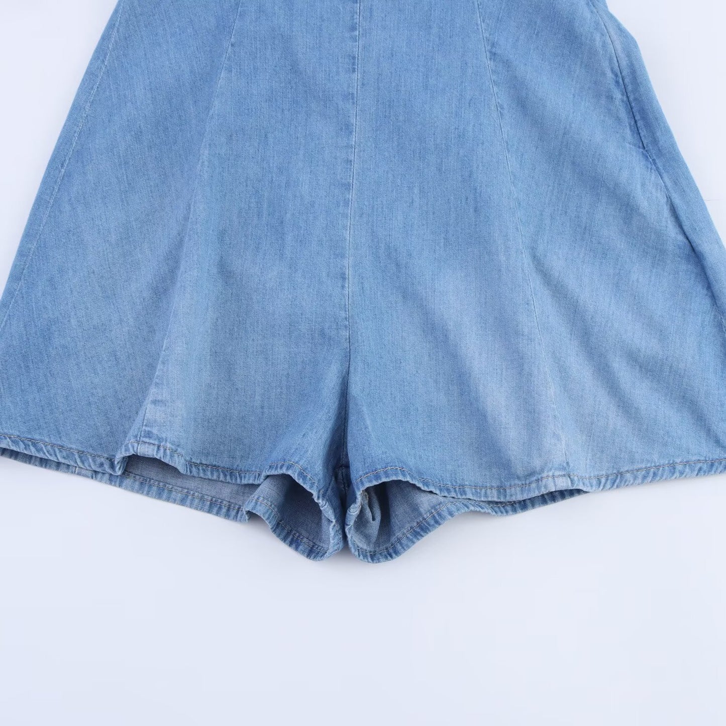 Mono corto de mezclilla para mujer