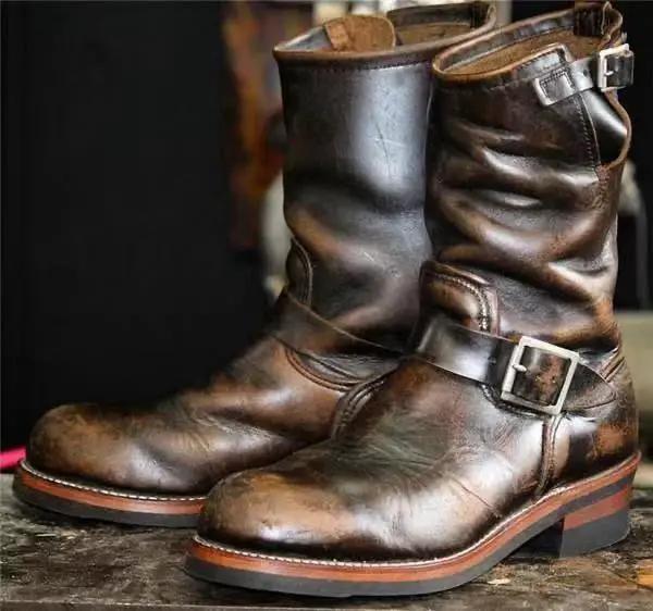AuraVista men's wedge boots in brown leather with buckle strap and stacked wedge sole