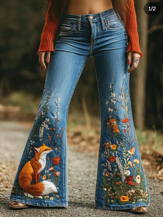 Vaqueros acampanados lavados con bordado floral de Forest Fox