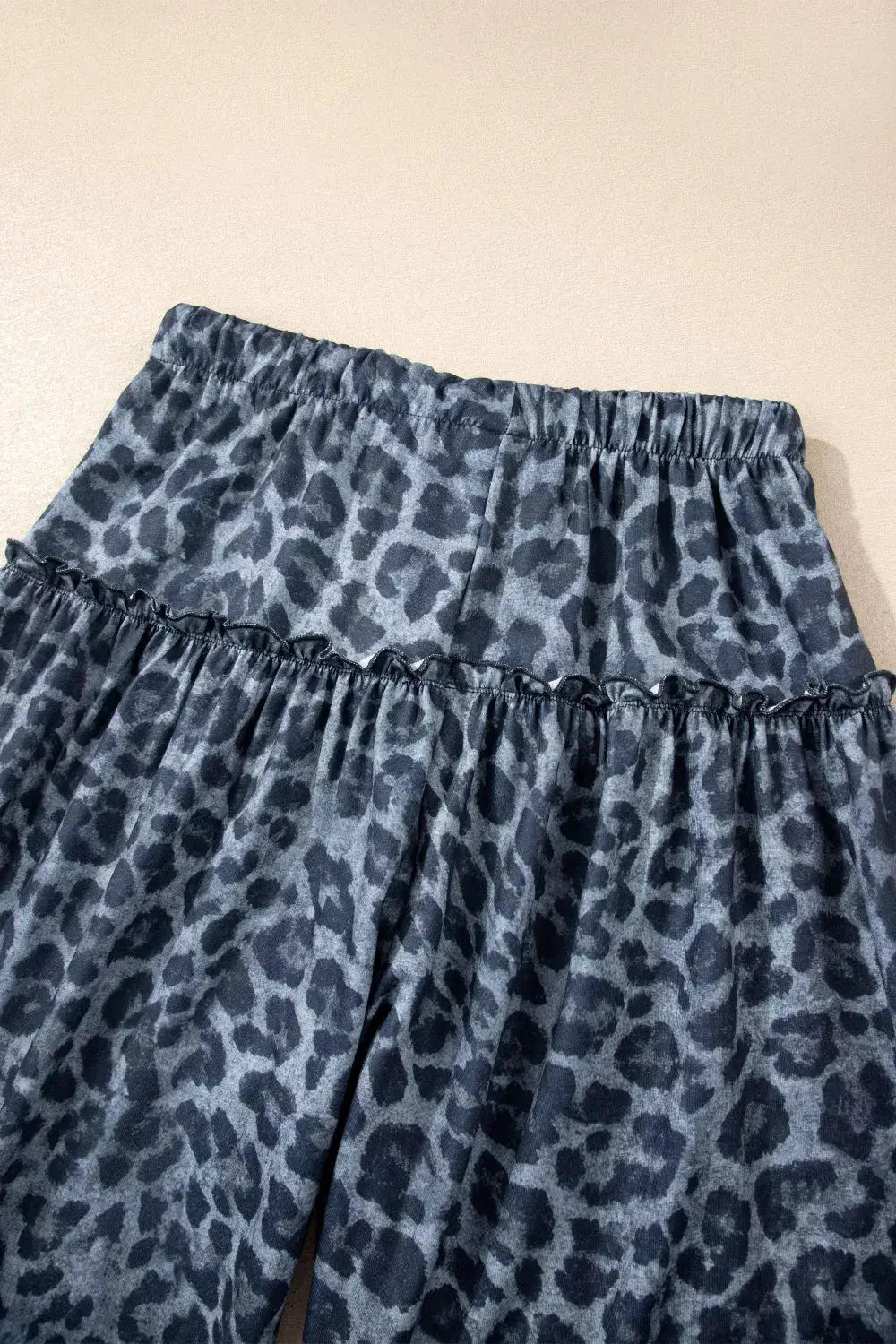Leopard print frilled-detail drawstring wide-leg pants, blue-gray by Trendsi