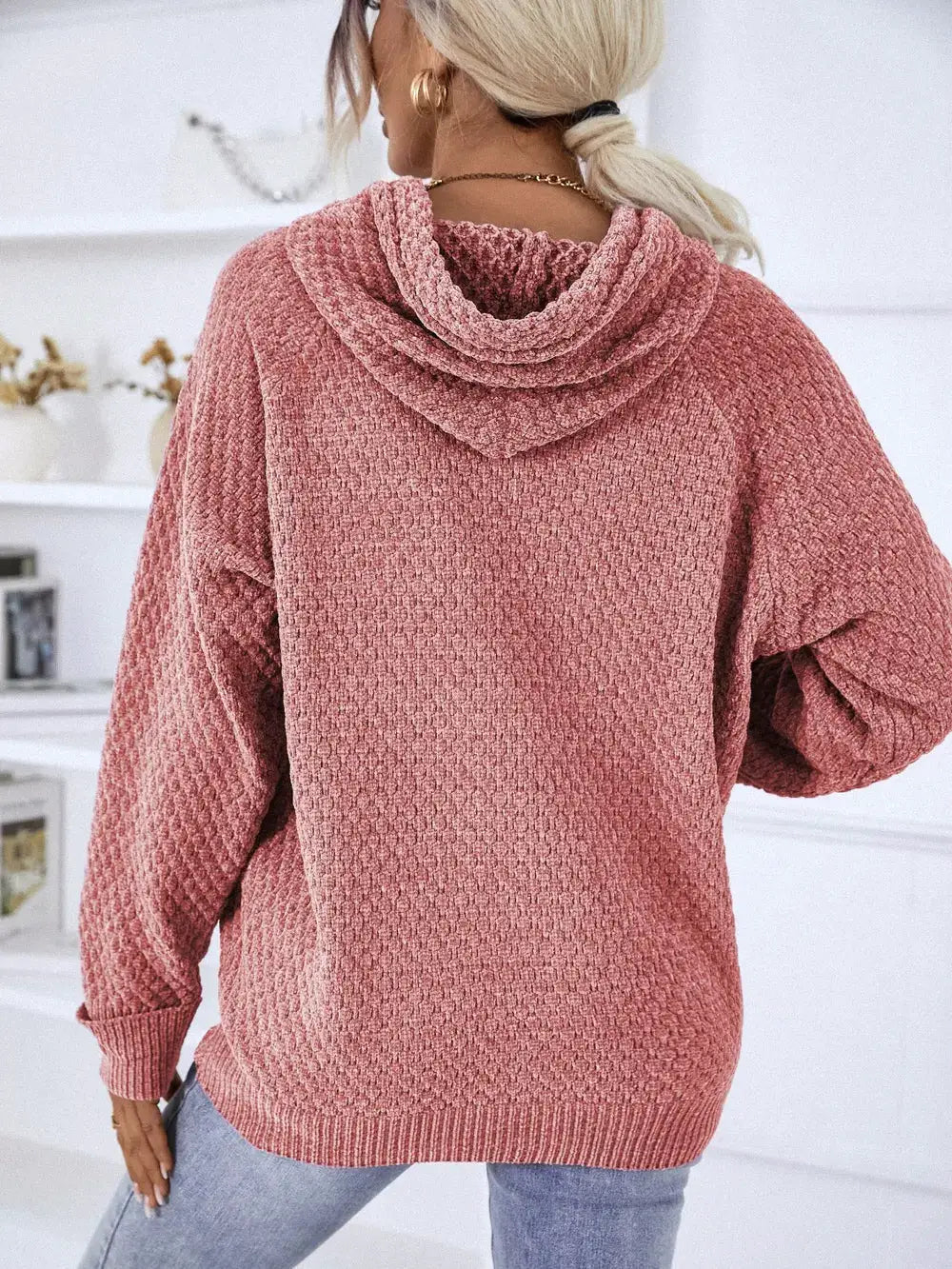 Textured drawstring hoodie sweater in rose pink polyester, long sleeve