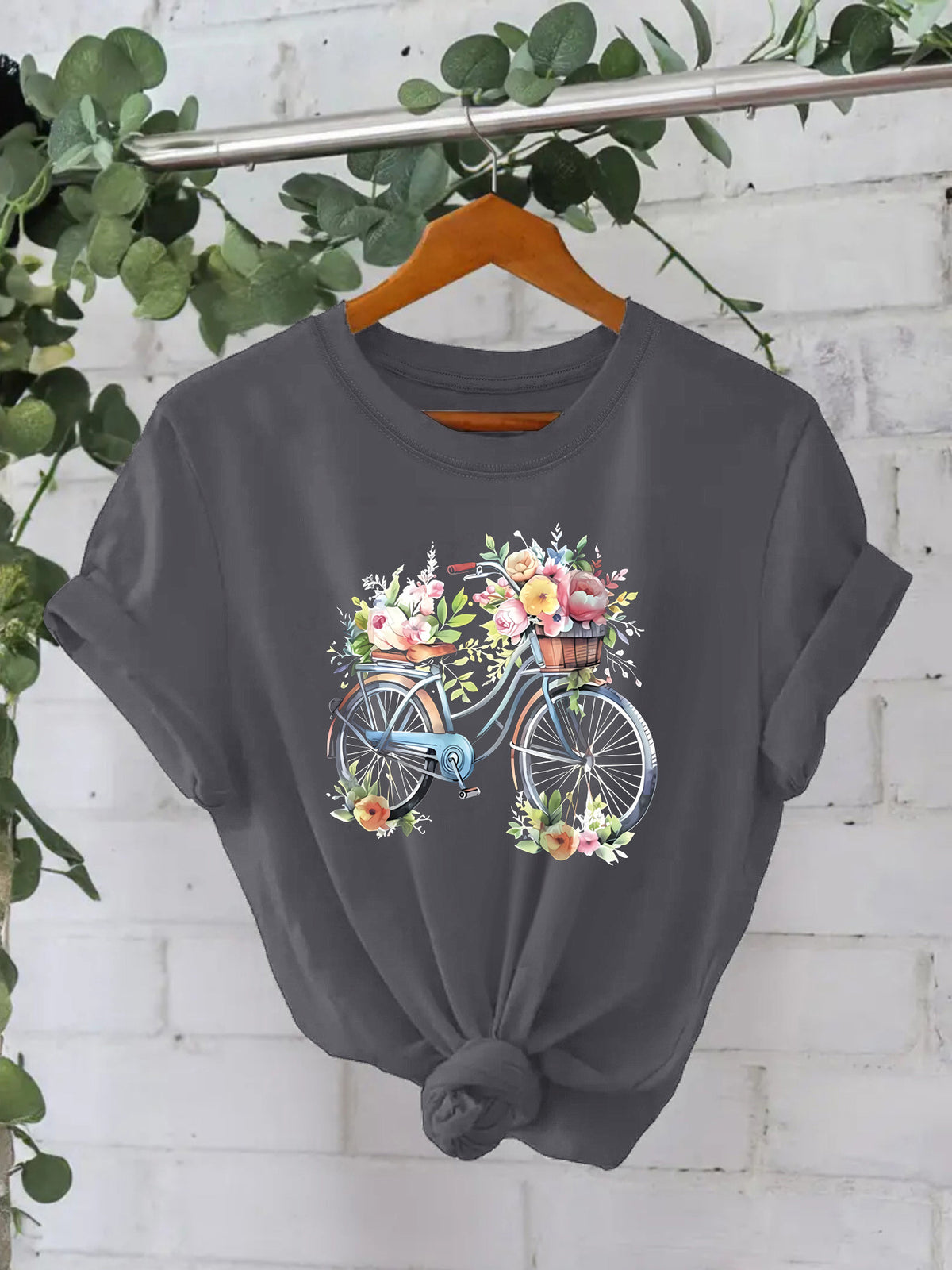 Pattern printed T-shirt