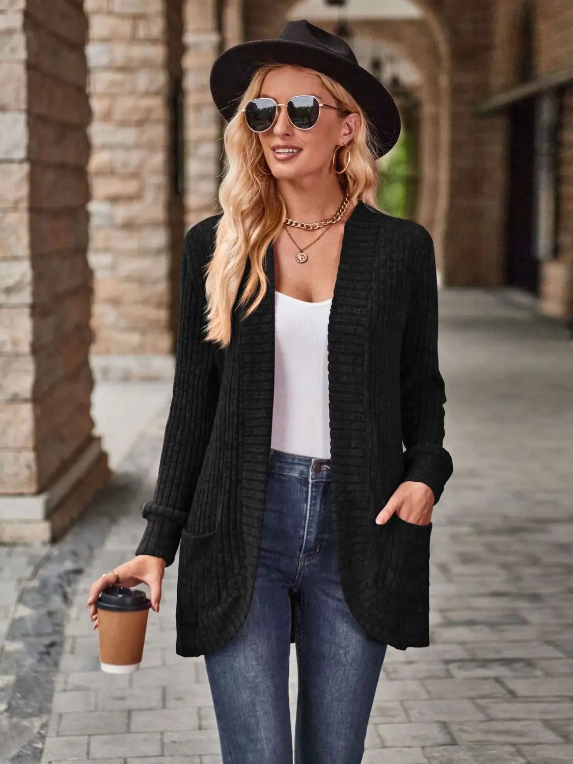 Stretchy open-front cardigan with deep side pockets in black knit, Trendsi.