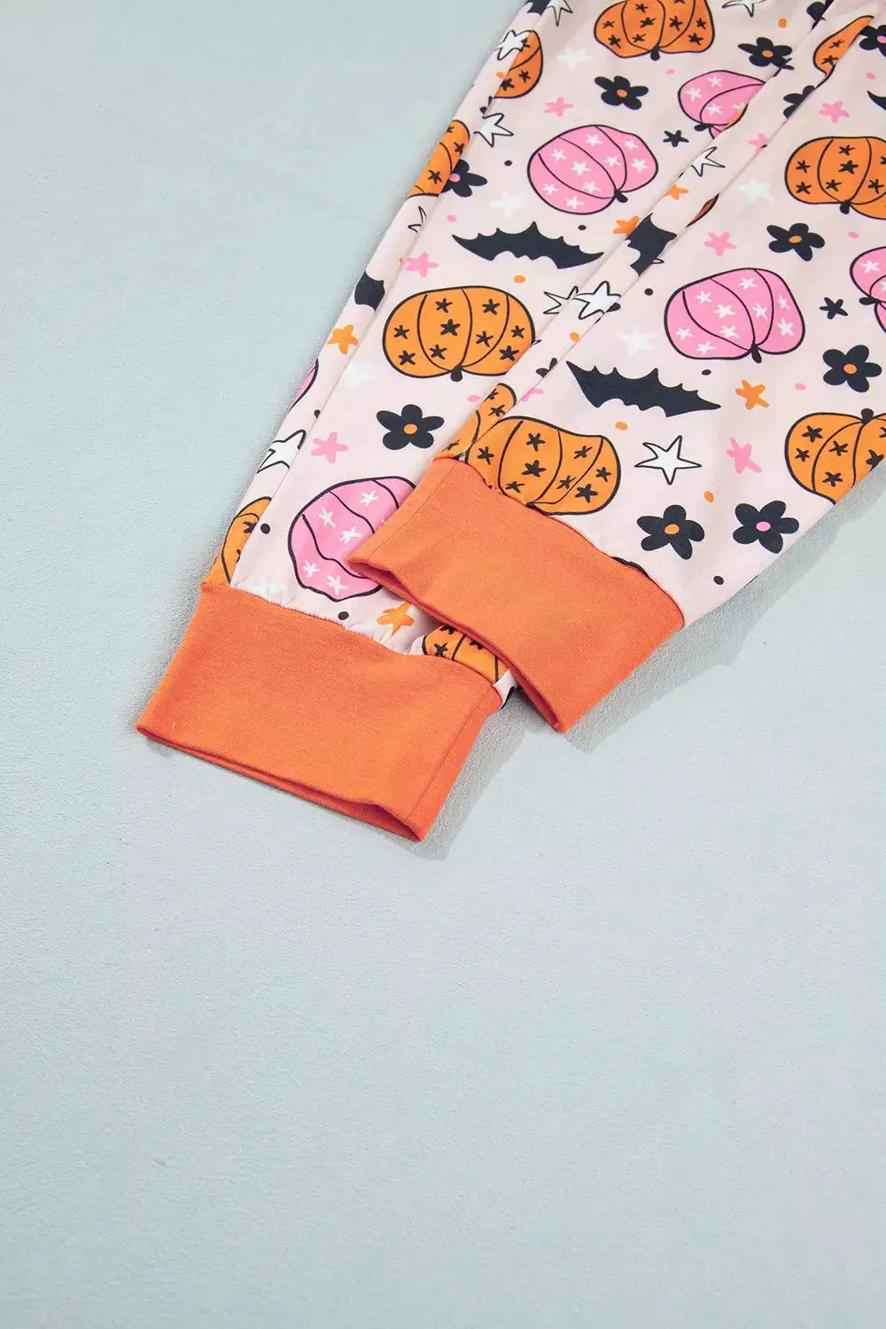 Halloween pumpkin print long-sleeve lounge set in pink with orange cuffs