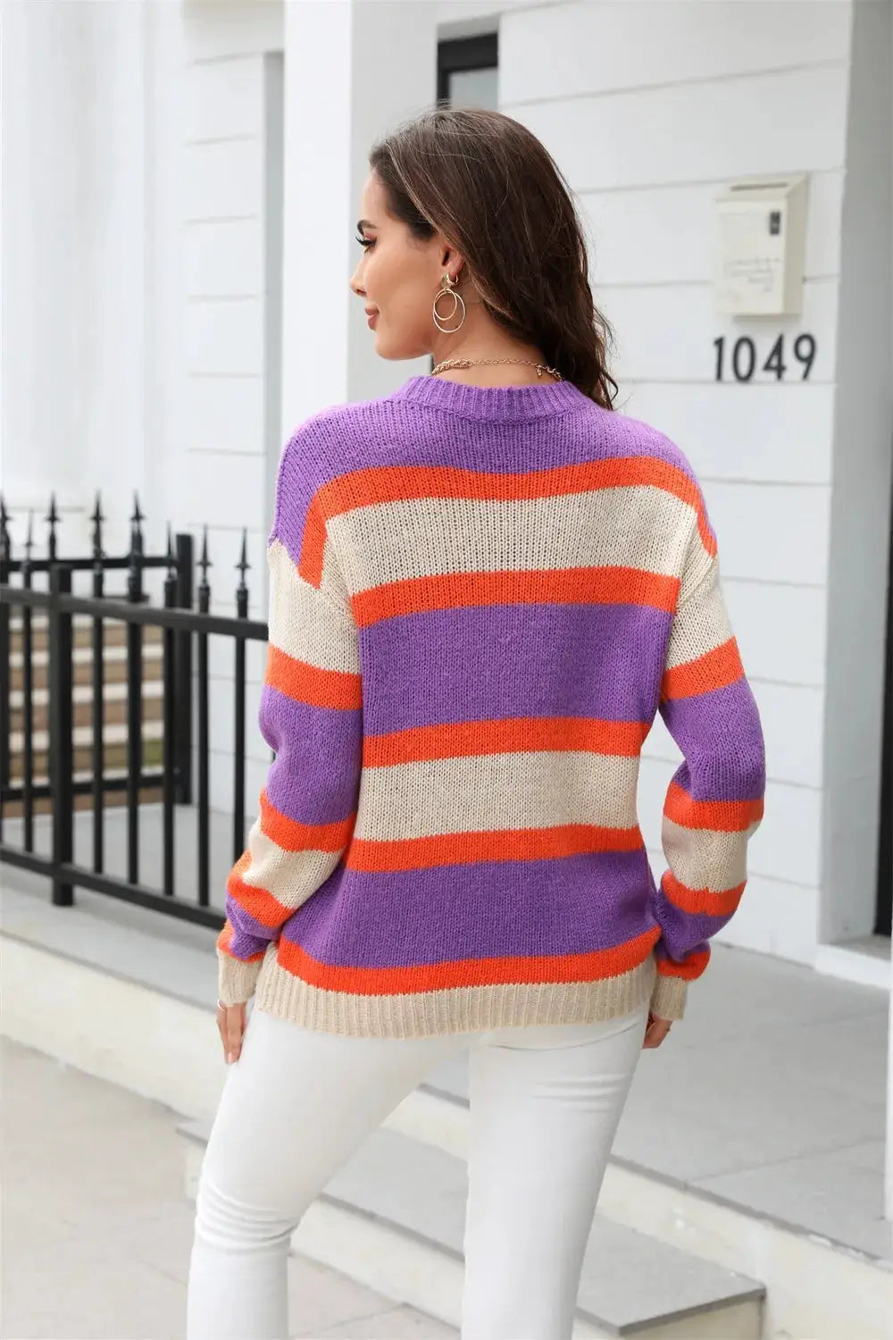 Angel Wings color-block knit sweater with round neck and dropped shoulders in purple, orange, cream — Trendsi