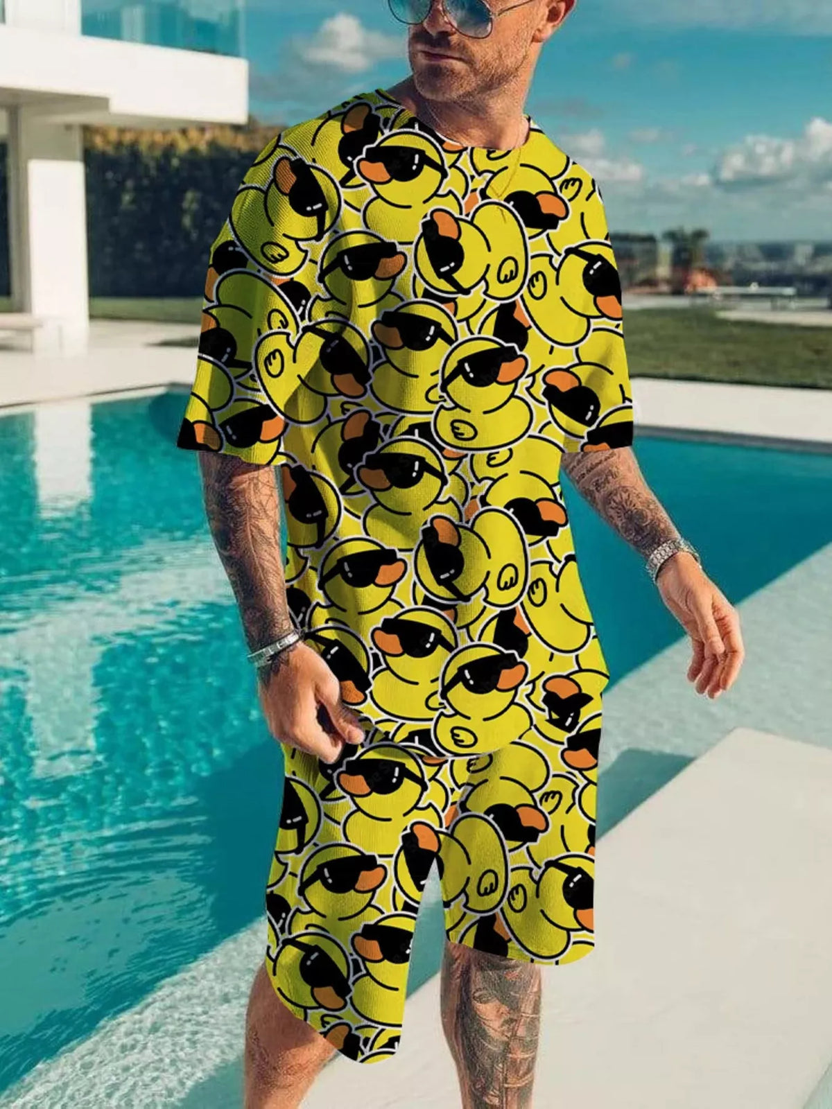 Men's two-piece yellow duck-print short-sleeve tee and shorts set