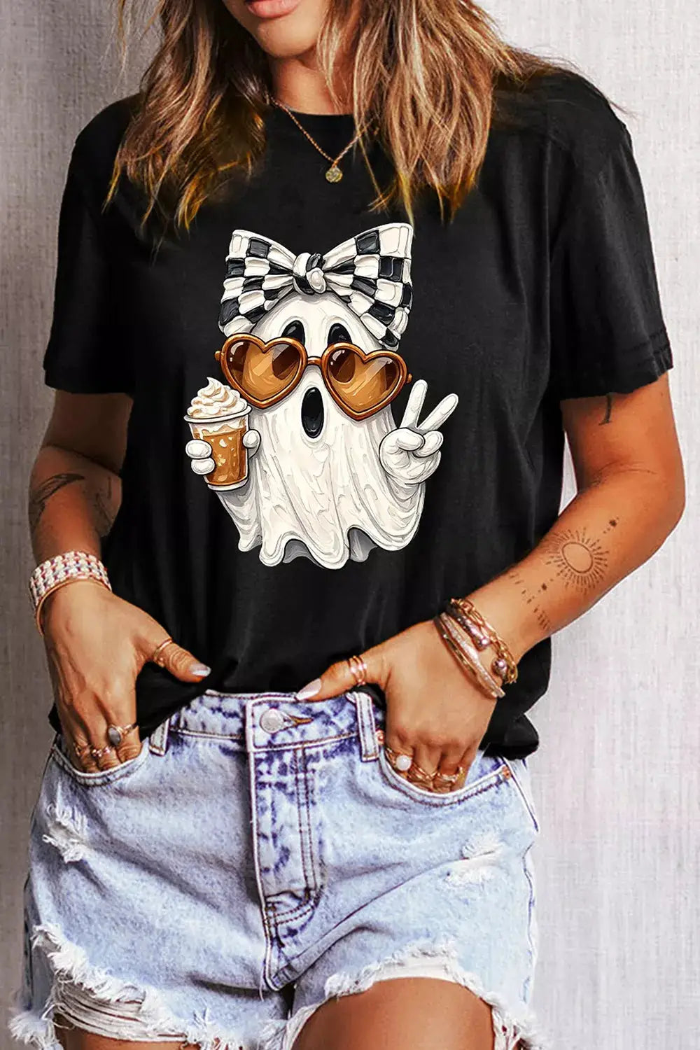 Full Size Halloween Ghost Graphic Short Sleeve T-Shirt, black plus size with bow-topped ghost and heart sunglasses
