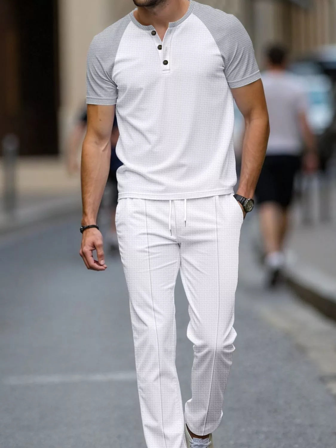 Men's plus-size two-tone raglan tee and drawstring pants set in white with gray sleeves by Trendsi