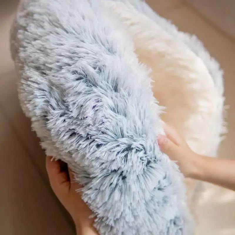 Semi-closed cat bed shell nest in light gray plush fur for small pets