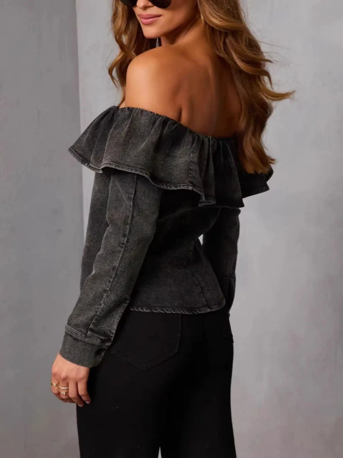 Women casual off-shoulder ruffled button-front denim top, dark wash - Trendsi
