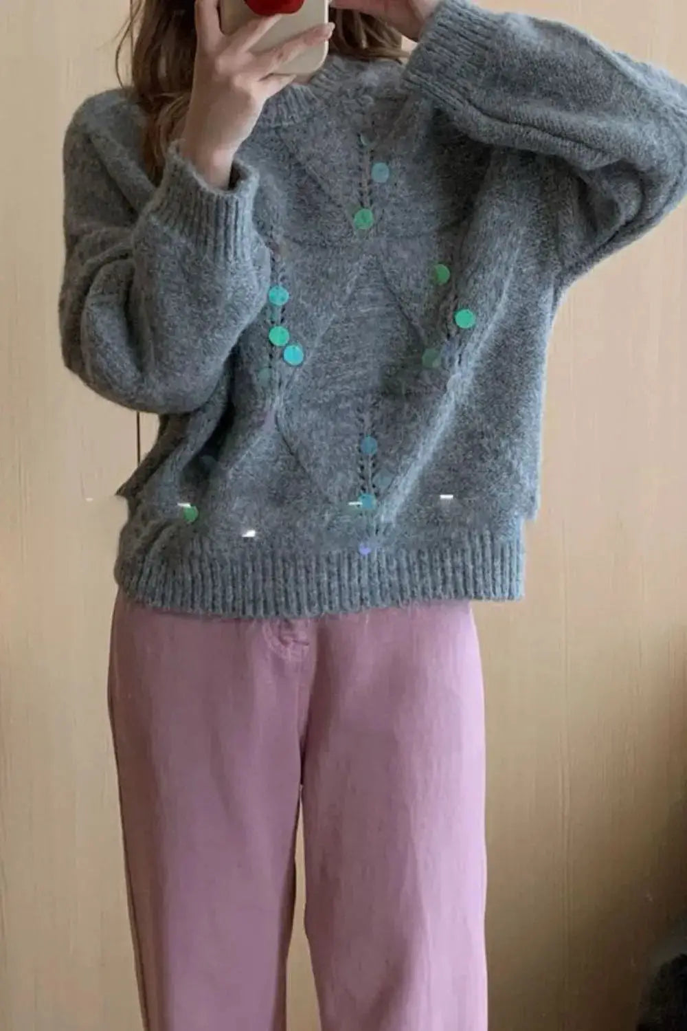 Shimmering sequin round-neck long-sleeve knit sweater in grey with turquoise sequins
