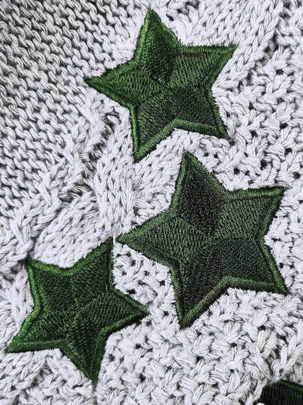 Womens Star Embroidered V-Neck Long Sleeve Knit Cardigan, light gray knit with green star embroidery