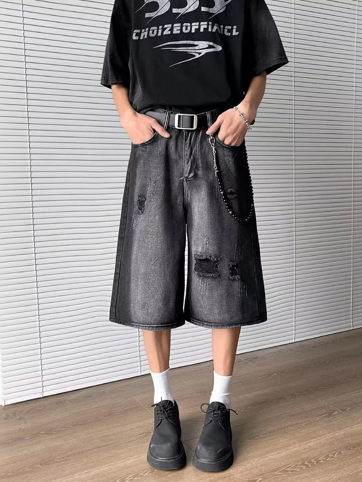 Men's distressed wide-leg denim shorts, black wash, with belt, Trendsi