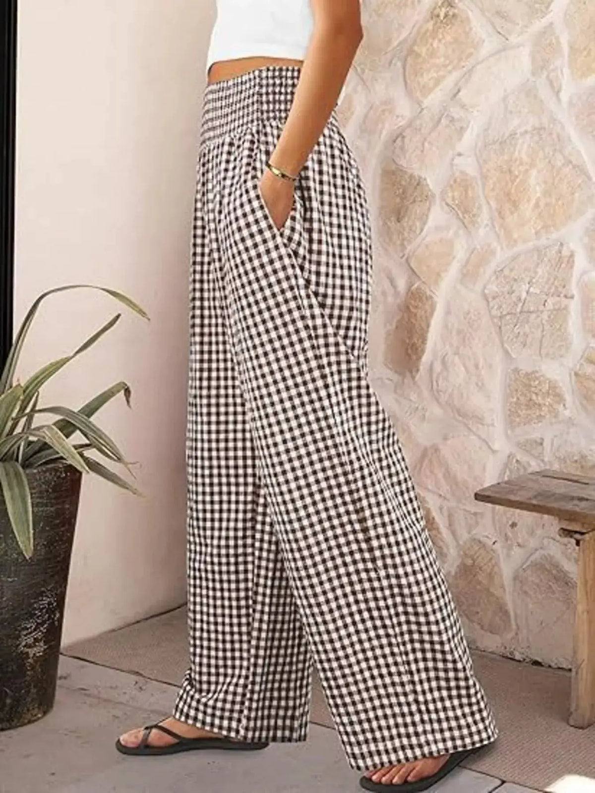Gingham wide-leg pants in black and white with side pockets