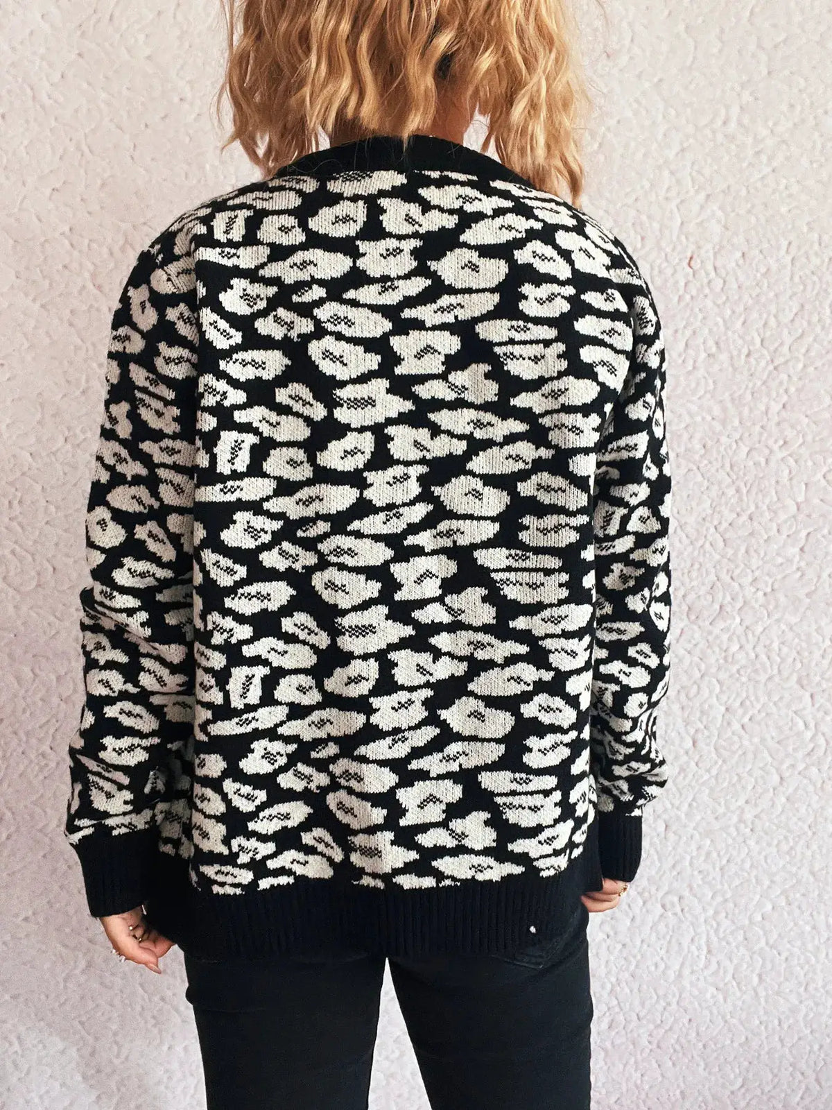 Zip-up long-sleeve cardigan with black and white animal-print knit by Trendsi