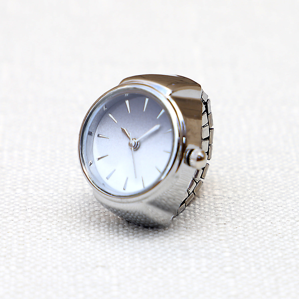 Mini anillo creativo reloj de cuarzo de dedo