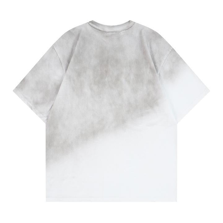 Camiseta de manga corta con estampado de letras en caliente y teñido en aerosol