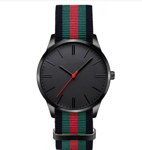 Montre de sport tendance décontractée pour hommes