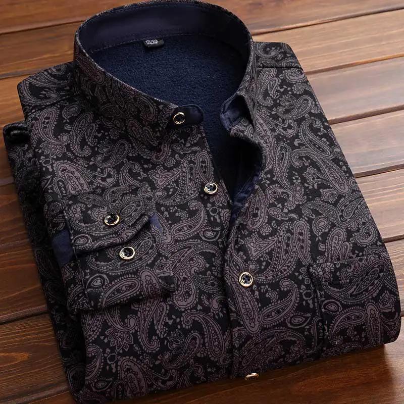Mens AdTec fleece-lined plaid flannel shirt with dark paisley print and navy lining
