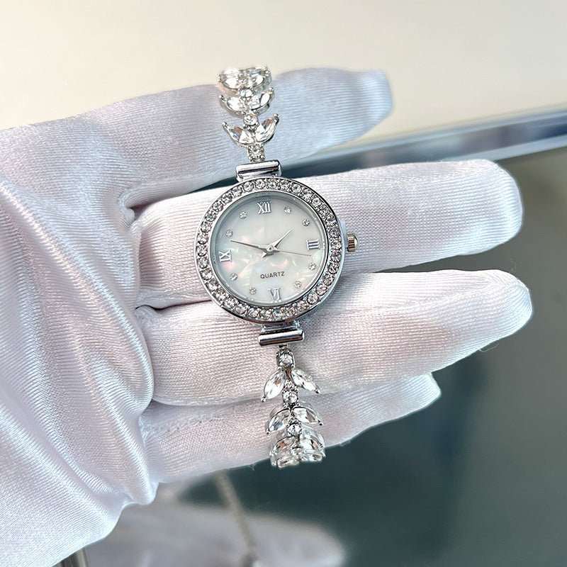 Montre à Quartz Abordable de Luxe Incrustée de Diamants avec Bracelet Ajustable Gratuit