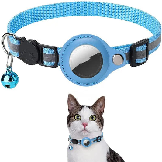 Reflective nylon AirTag collar with waterproof holder for cats and dogs.
