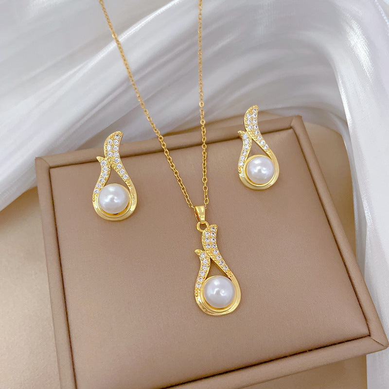 Juego de collar y pendientes de perlas con diamantes, lujo ligero
