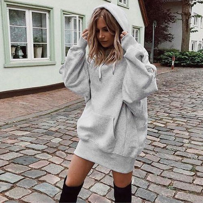 Pull épais à capuche ample et manches longues pour femme