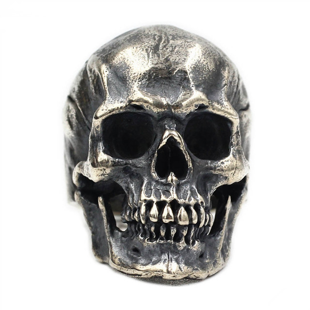 Bague tête de mort fantaisie
