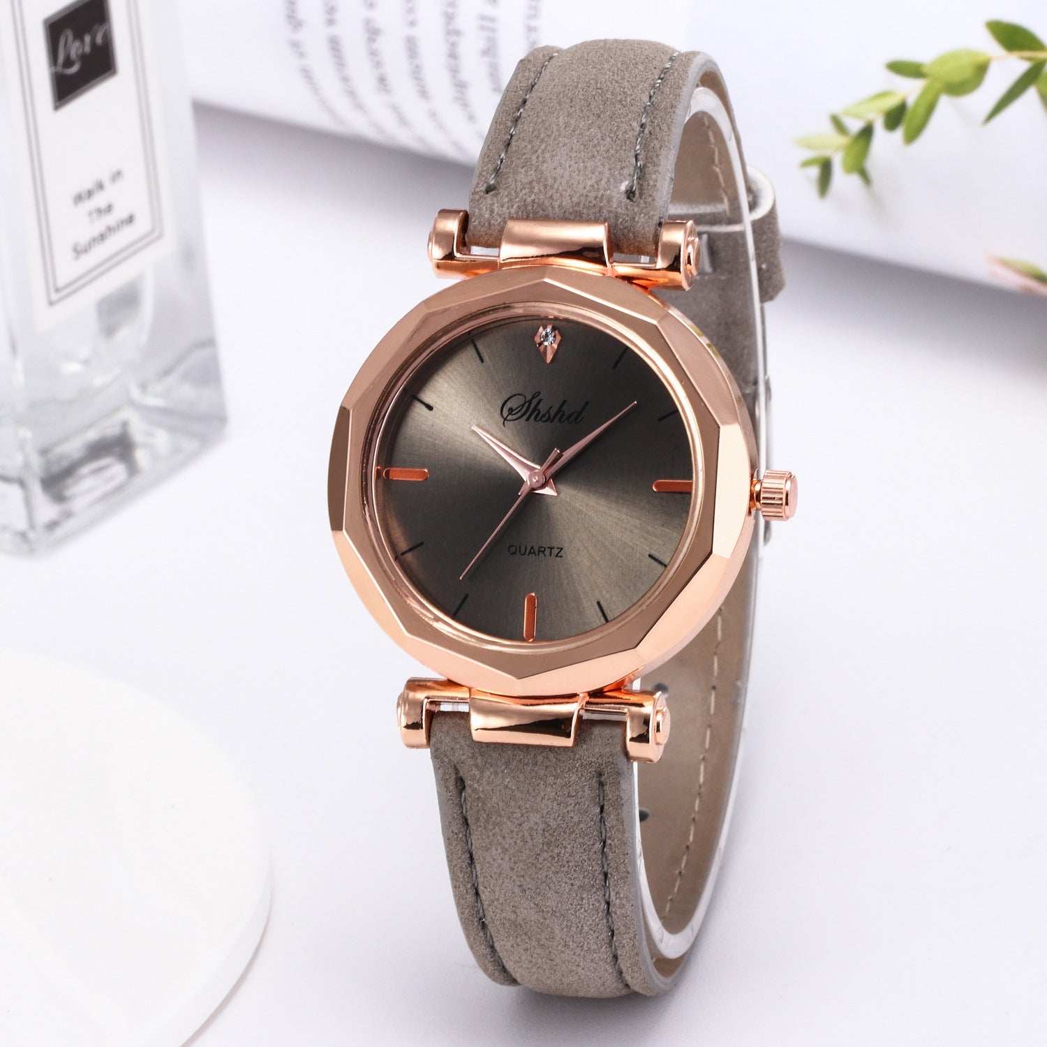 Nouvelles montres décontractées pour femme