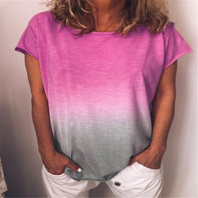 Camiseta de color liso con estampado degradado arcoíris