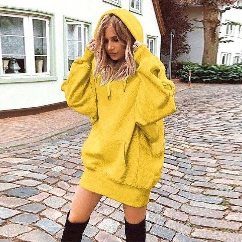 Pull épais à capuche ample et manches longues pour femme