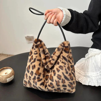 Leopard Furry Shoulder Bag by eprolo