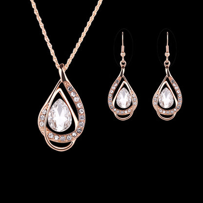 Parure collier boucles d'oreilles rétro deux pièces