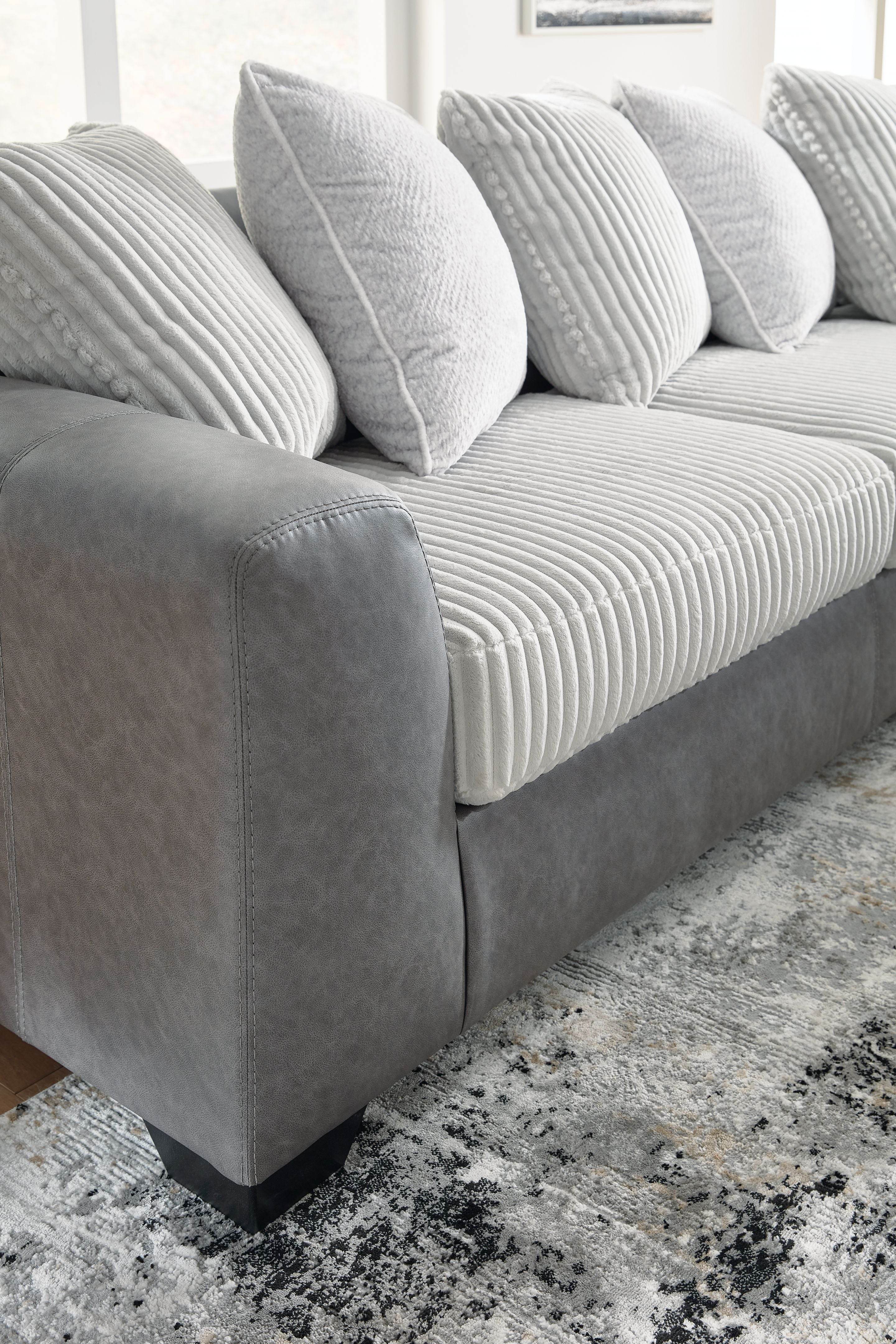 Clairette Court - Sectional-3