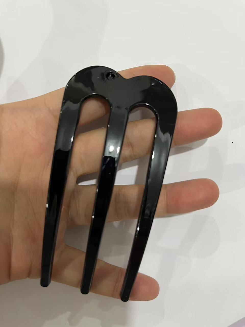 Horquilla de tres dientes con cuentas sencilla, elegante y combinable para mujer