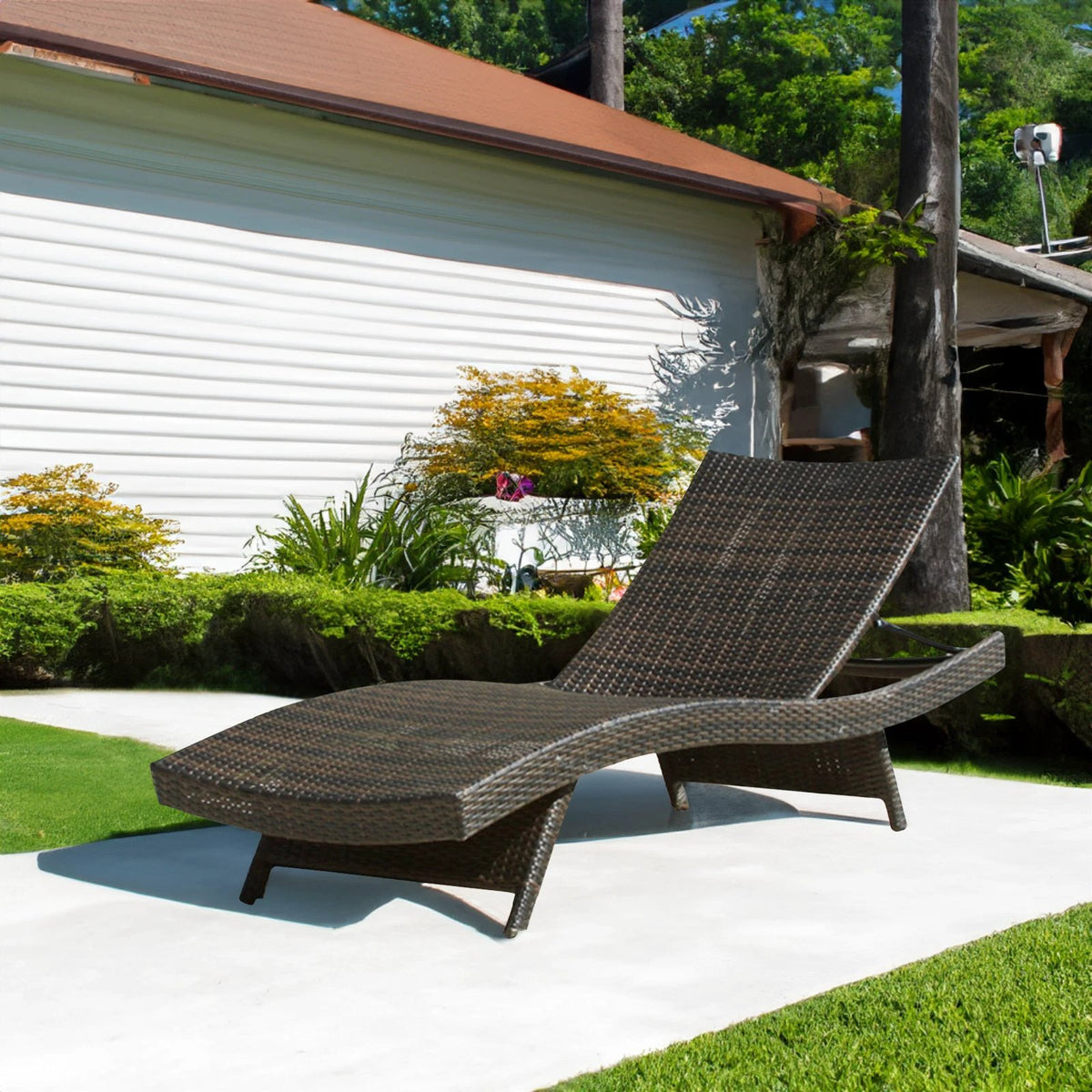 SALEM PE WICKER CHAISE LOUNGE by eprolo