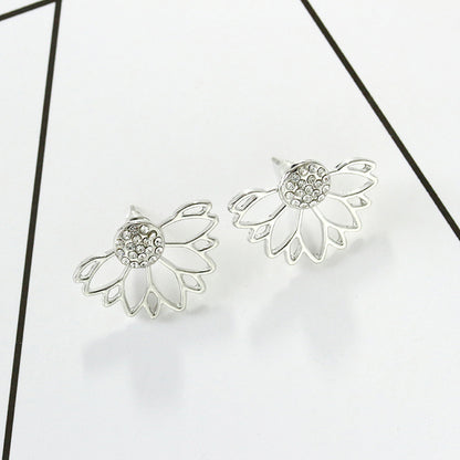Boucles d'oreilles créatives en forme de lotus ajouré entièrement serties de diamants