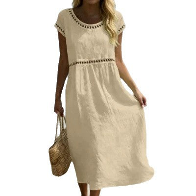 Robe élégante en coton et lin à col rond avec broderie en dentelle