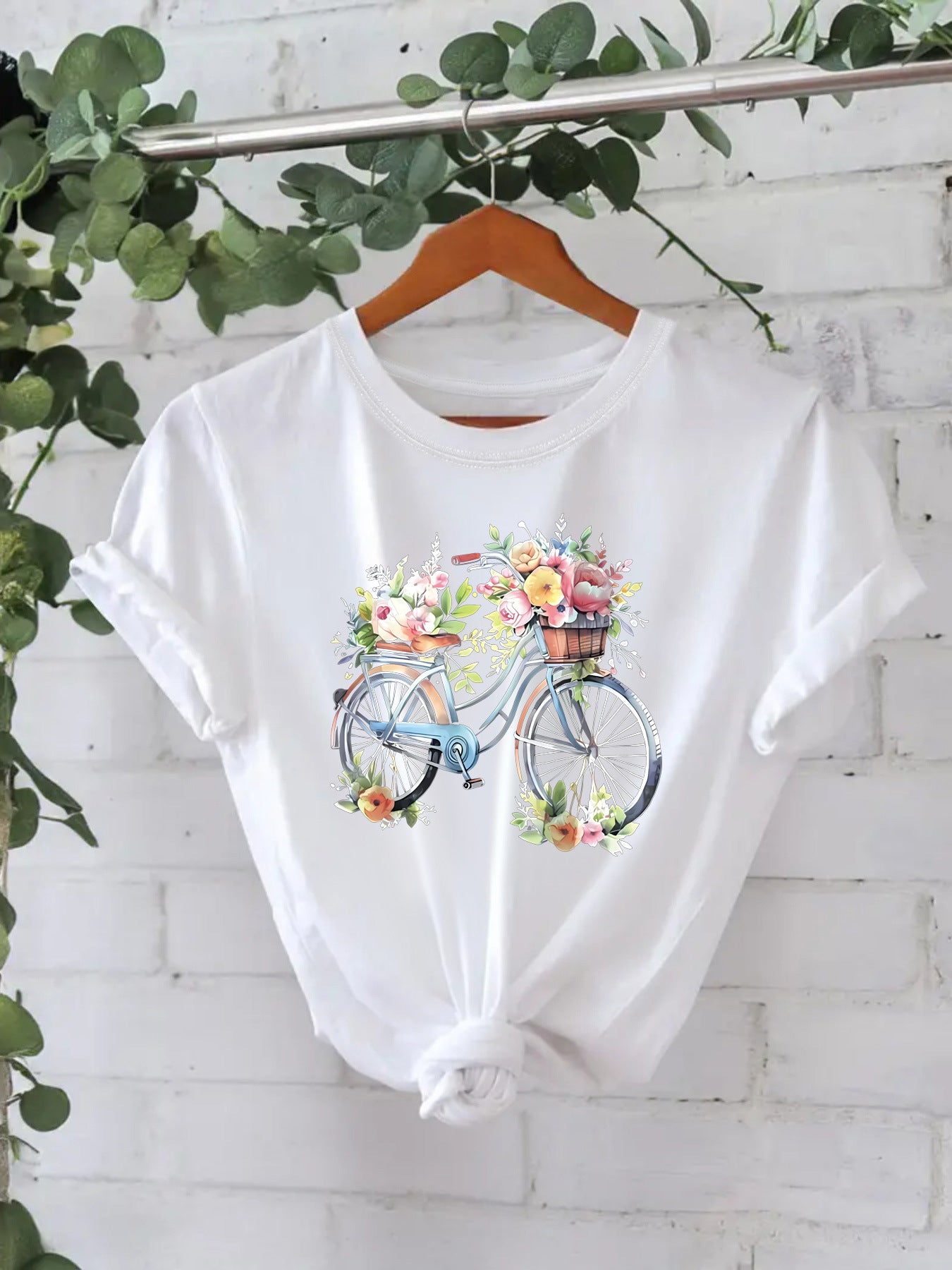 Pattern printed T-shirt